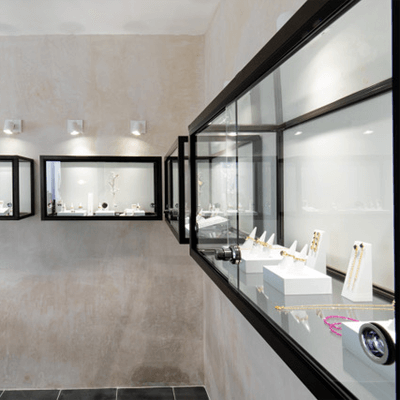 6 Lockable Wall Mounted Showcases