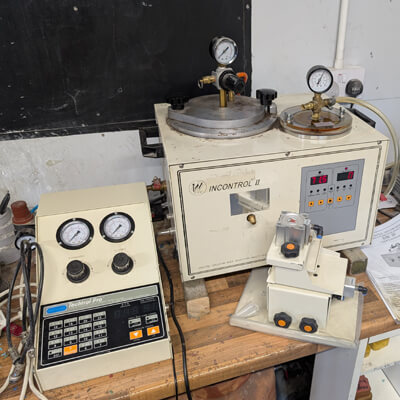 Vacuum Assisted Wax Injector